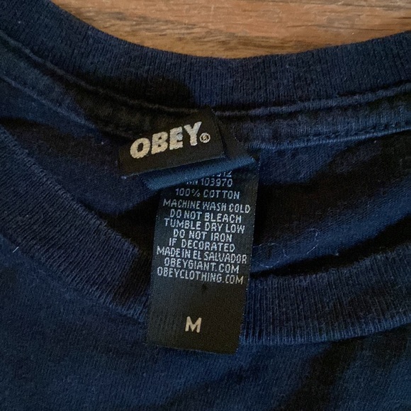 🔴 BUNDLE Men’s DC Tank top and Obey T-shirt - Picture 3 of 6